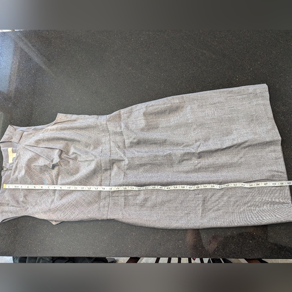 Banana Republic Women Size 8 gray dress - Picture 5 of 9